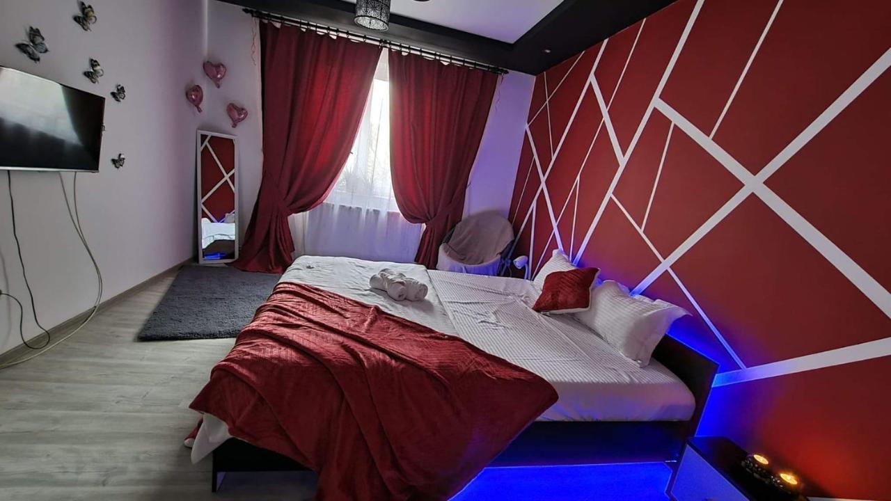 Studio Vale Apartment Hunedoara Ngoại thất bức ảnh
